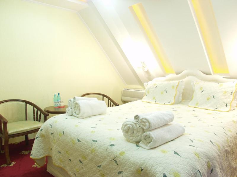 Gloria Mini-Hotel Chisinau Exterior photo